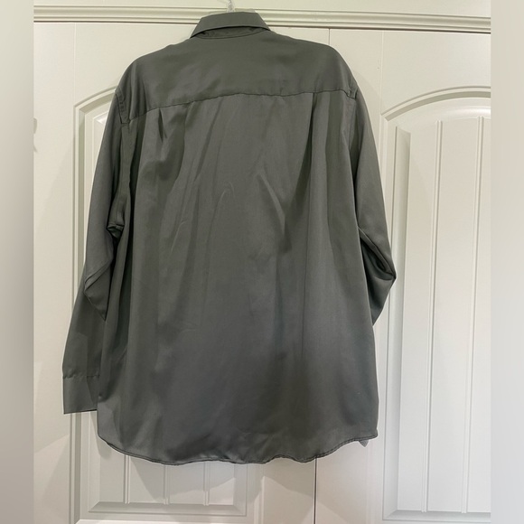 Men's Geoffrey Beene Grey Dress Shirt wrinkle free 17 - Picture 2 of 3